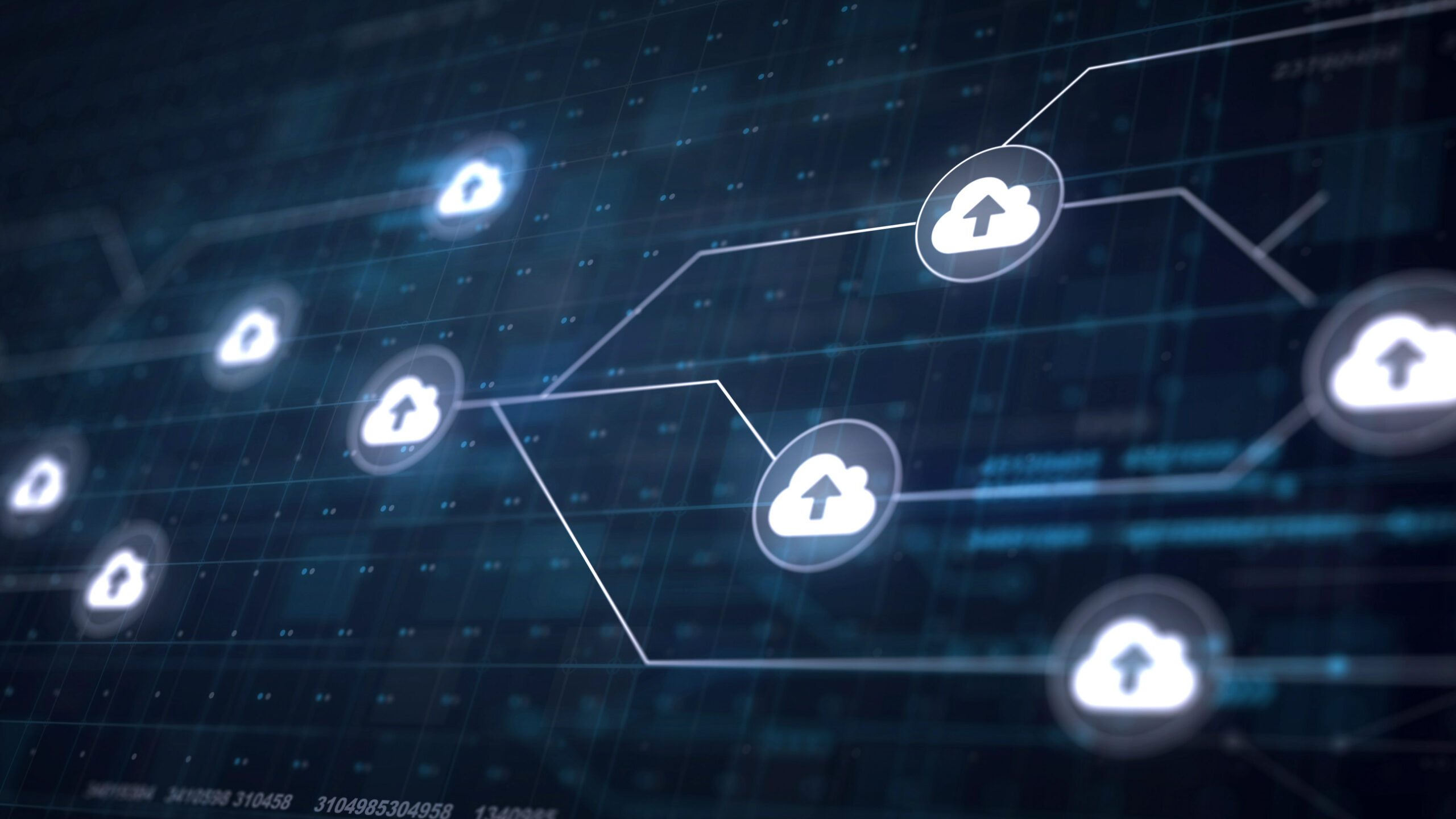 Multi-Cloud Management – einheitliche Steuerung mehrerer Cloud-Anbieter wie AWS, Azure und Google Cloud.