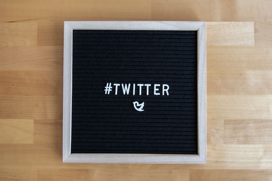Social Media Crisis Management: Reacting Correctly to Shitstorms